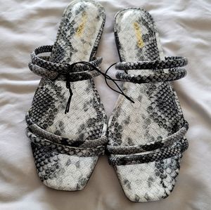 Square toe crocodile sandals